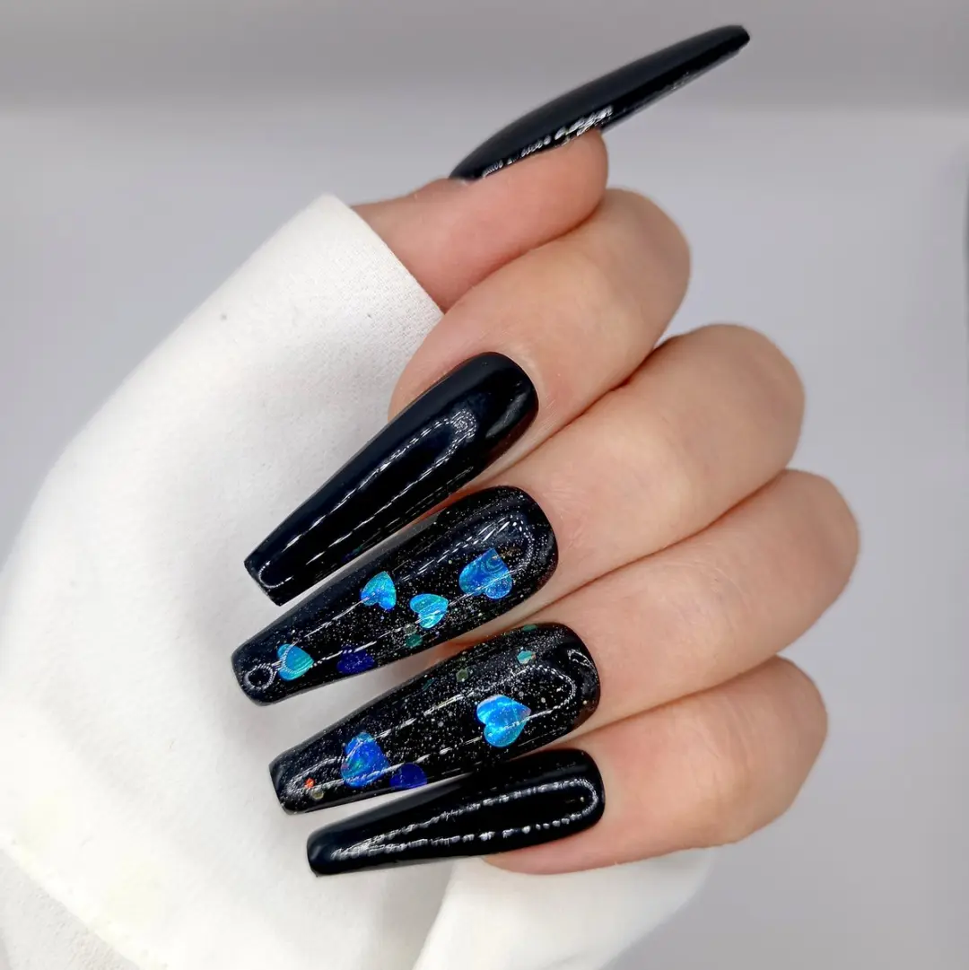 SD Press on Nails No. 13 Moments XL Coffin - Zwart Blauw Hartjes - 20 Stuks