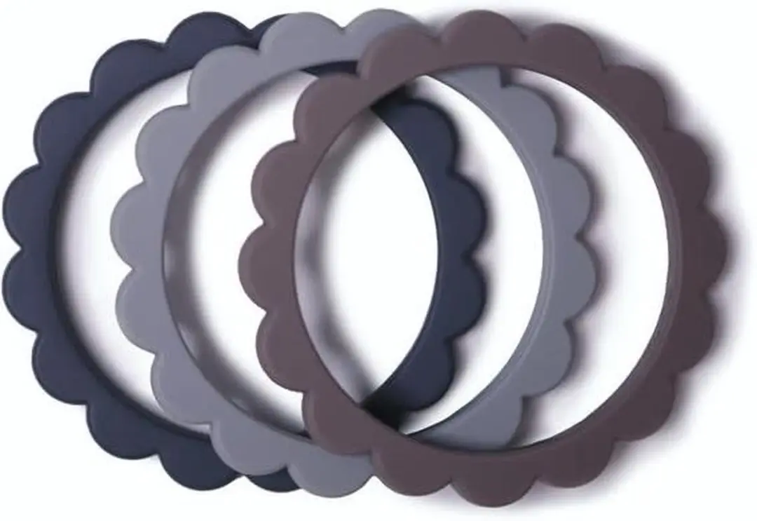 Mushie Bloemen Bijtring Armband Dove Gray - 3 Stuks