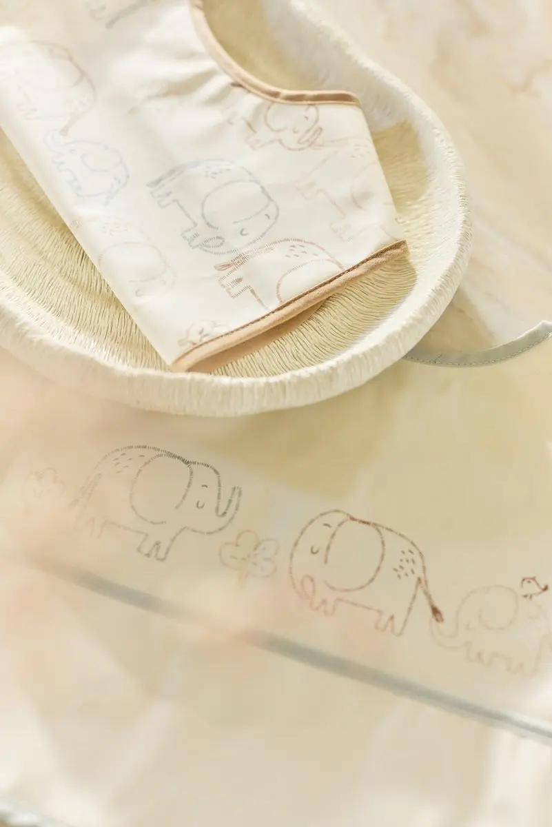 Jollein Slabbetjes Waterproof 30cm - 2 Stuks - Elephant Tales