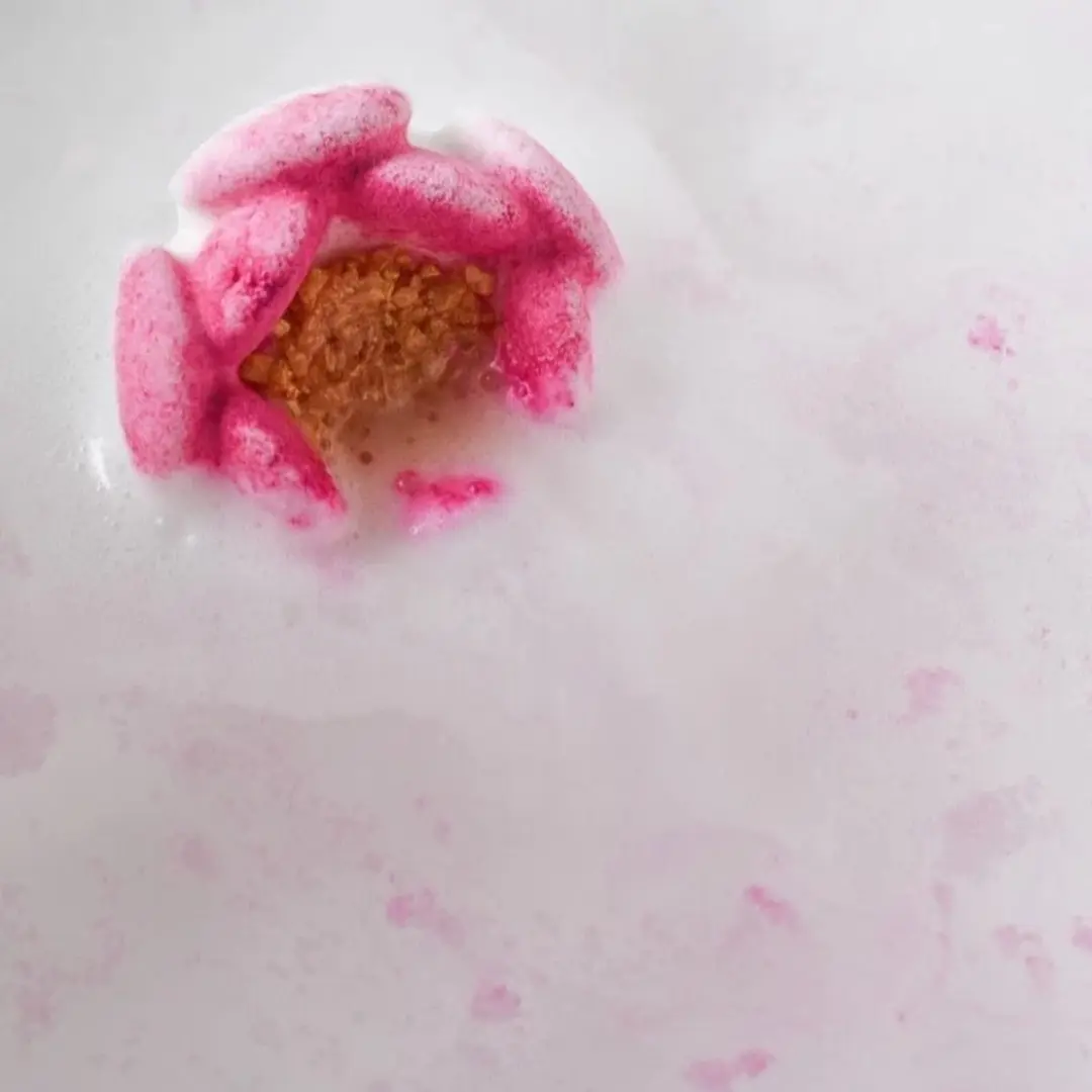 Bomb Cosmetics Peony Blush Bomb Raw Bath Blaster 160g