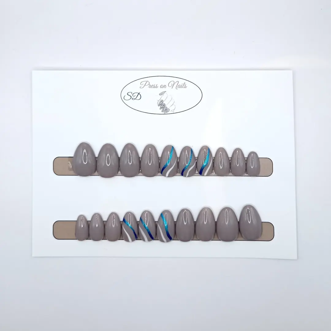 SD Press on Nails B-146 XS Stiletto Kunstnagels Bruingrijs Swirls - 20 Stuks