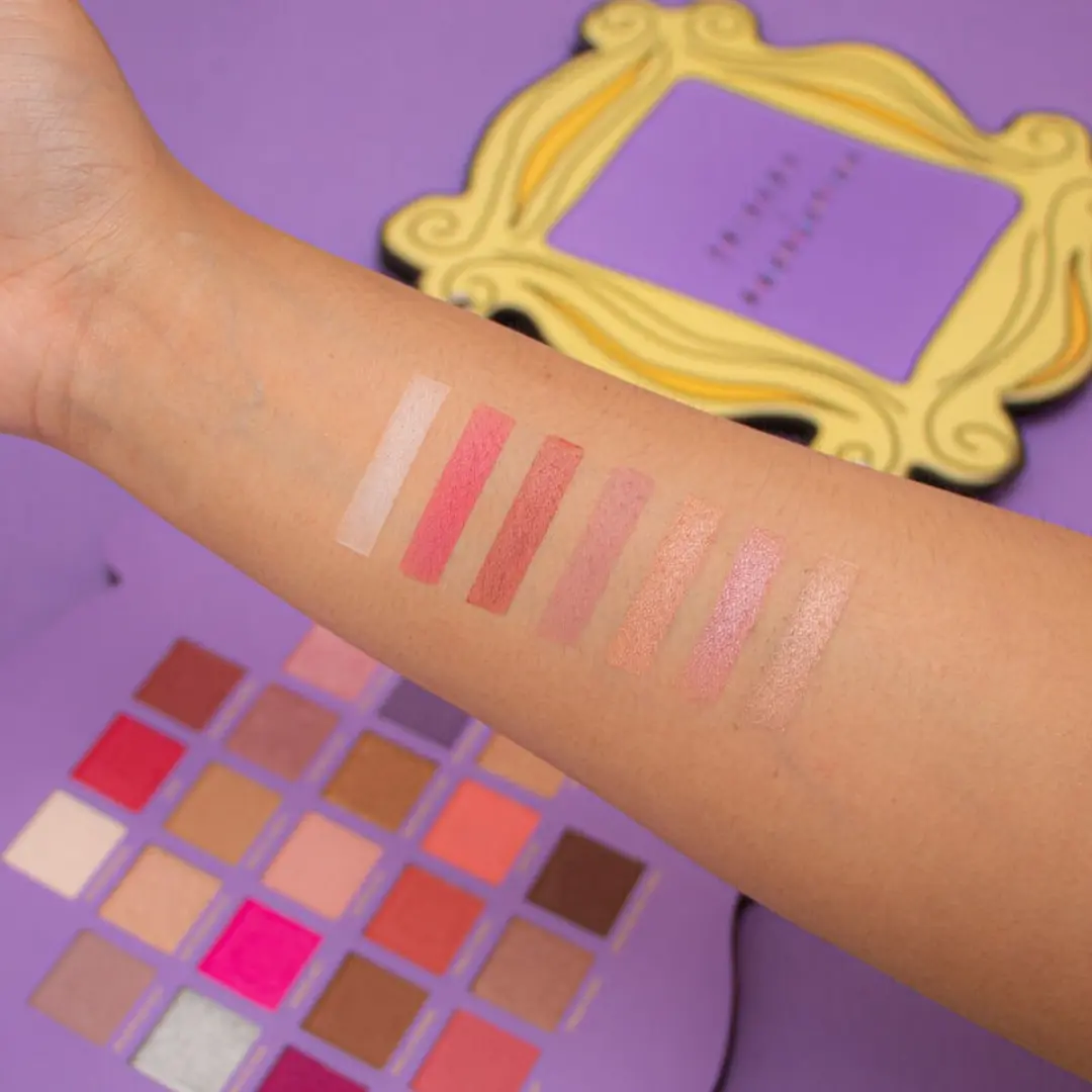 Makeup Revolution X Friends Open The Door Palette - 21 Oogschaduwen