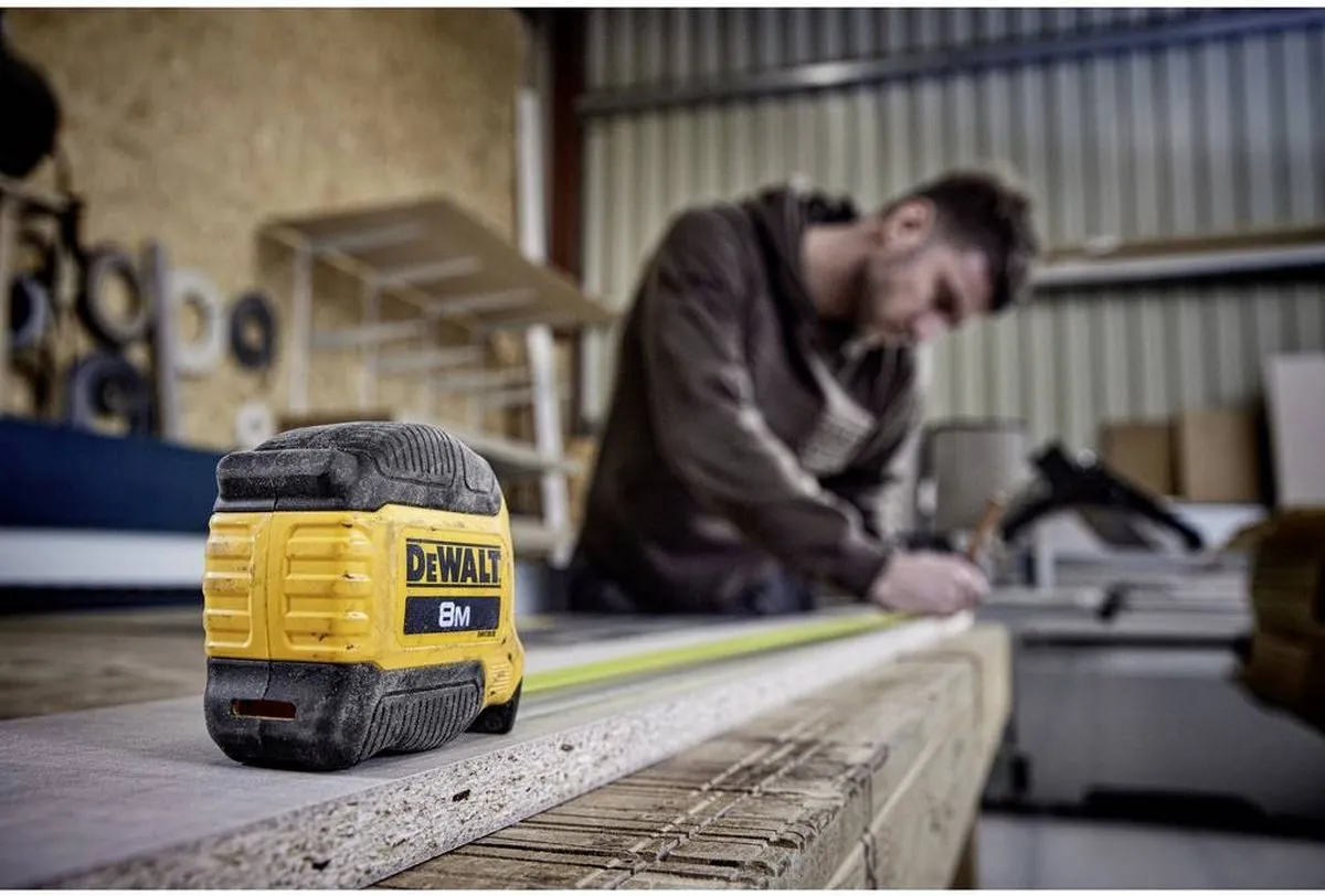 DeWalt DWHT38128-0 Rolbandmaat 8m x 28mm