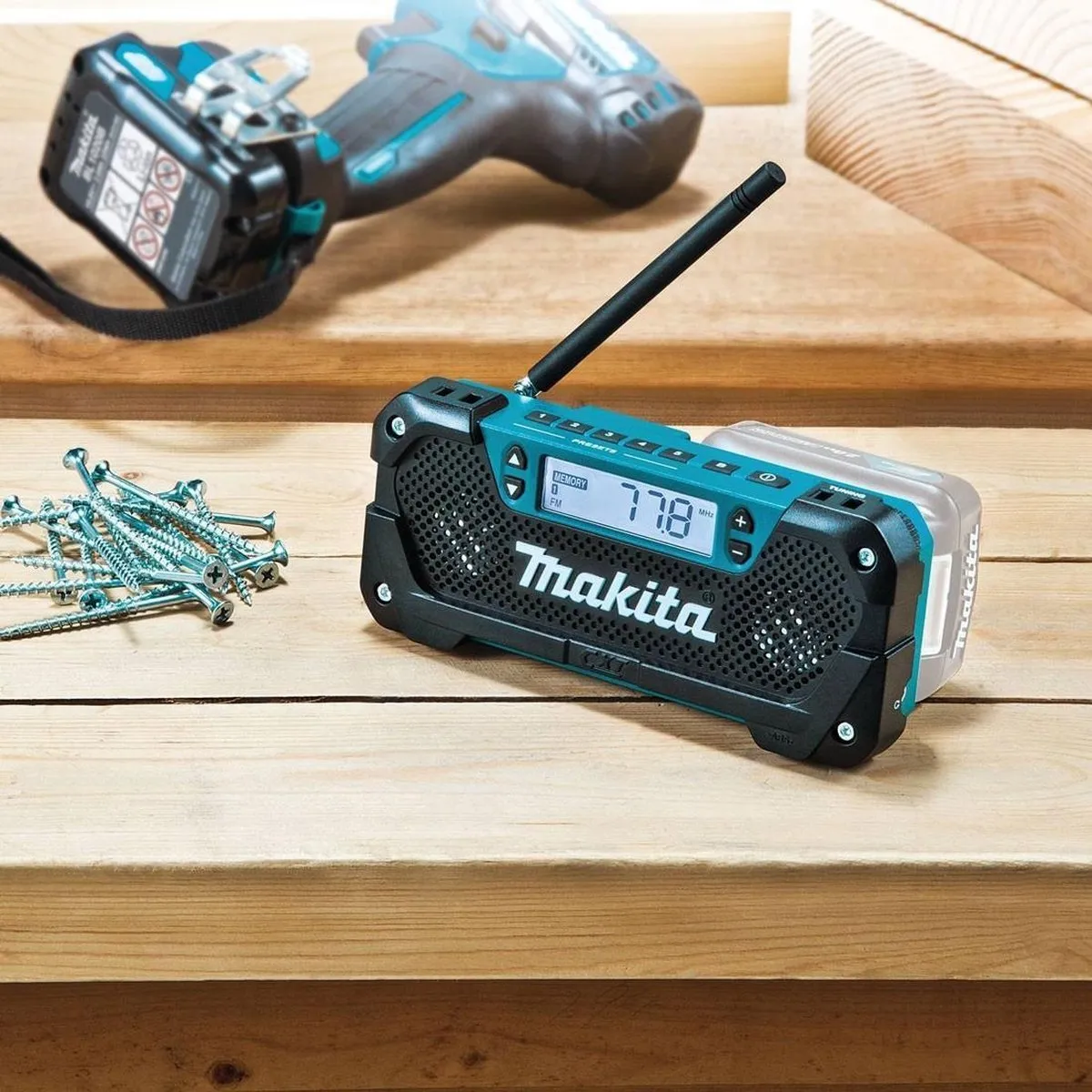Makita MR052 Accu Radio - Groen