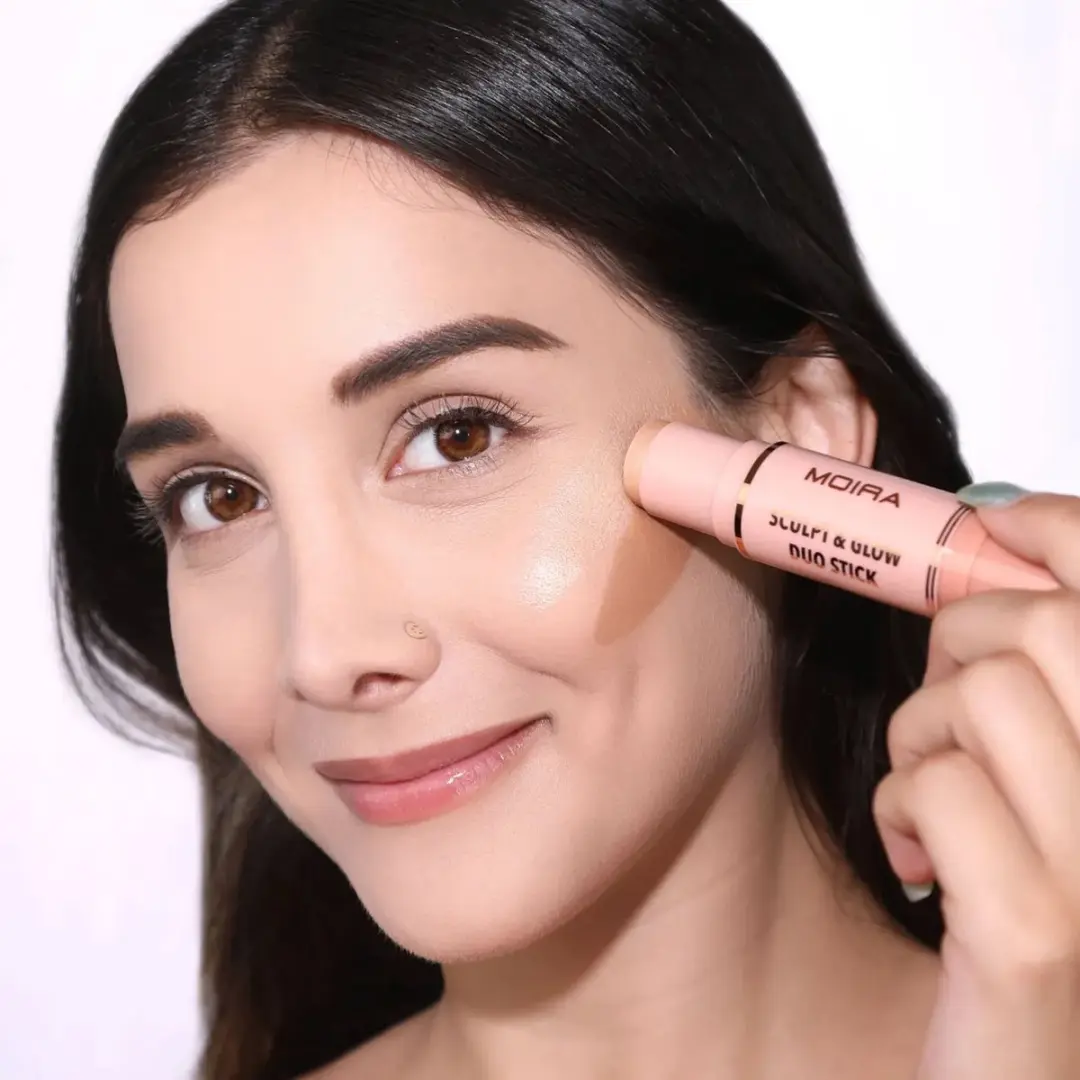 Moira Sculpt and Glow Duo Stick 600 Stay Wavy - 11.2g