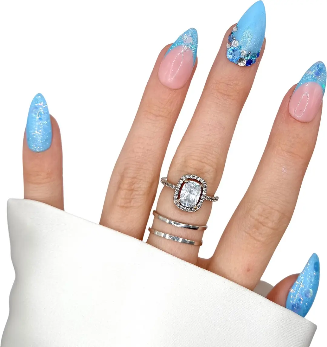 SD Press on Nails No. 166 Ice Queen Medium Stiletto - Blauw Glitter