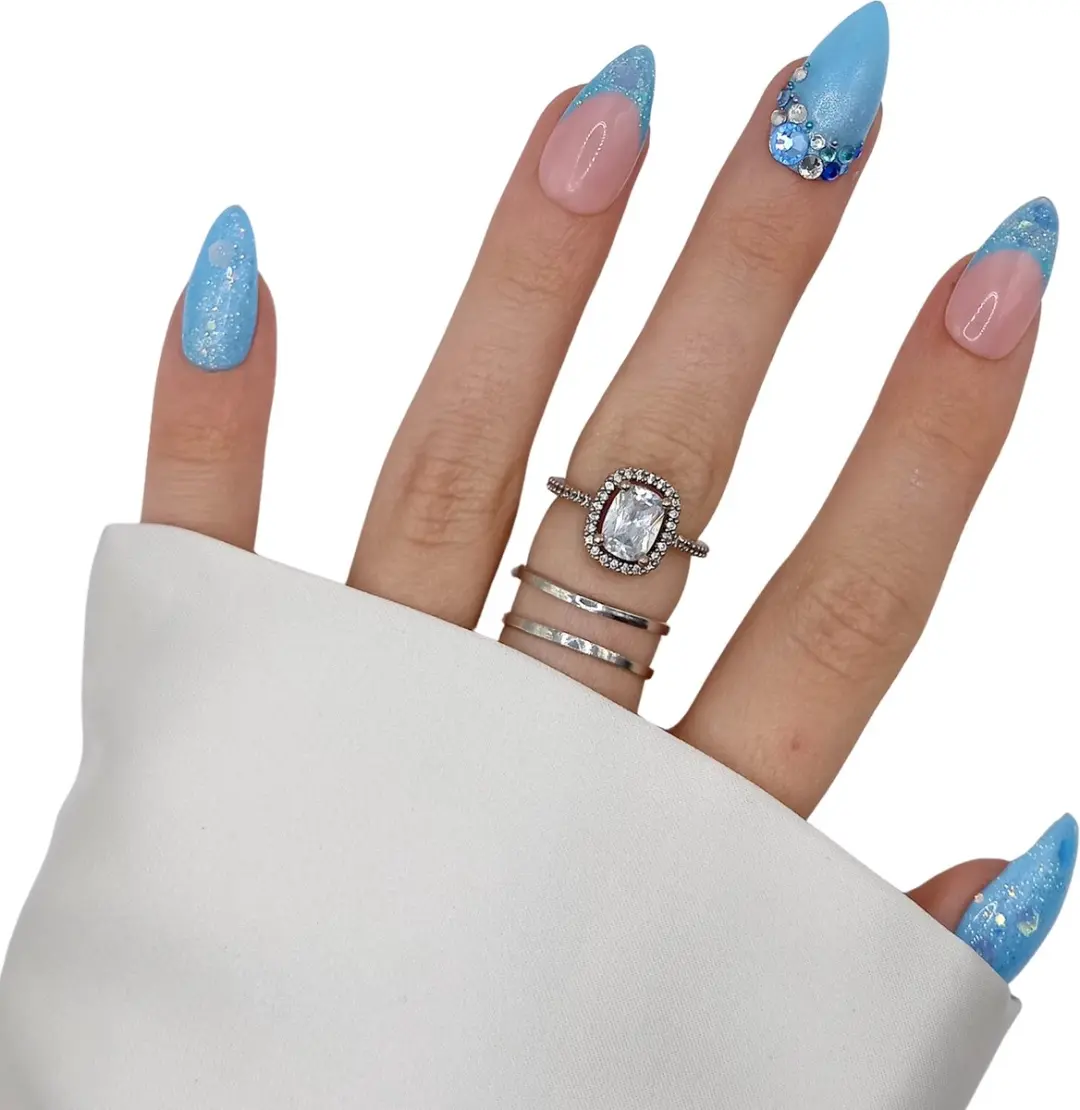 SD Press on Nails No. 166 Ice Queen Medium Stiletto - Blauw Glitter