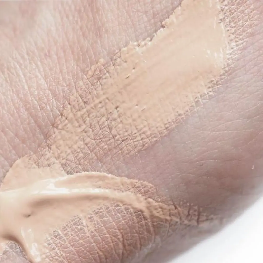 Golden Rose Nude Look Radiant Tinted Moisturiser SPF25 - Medium 32ml