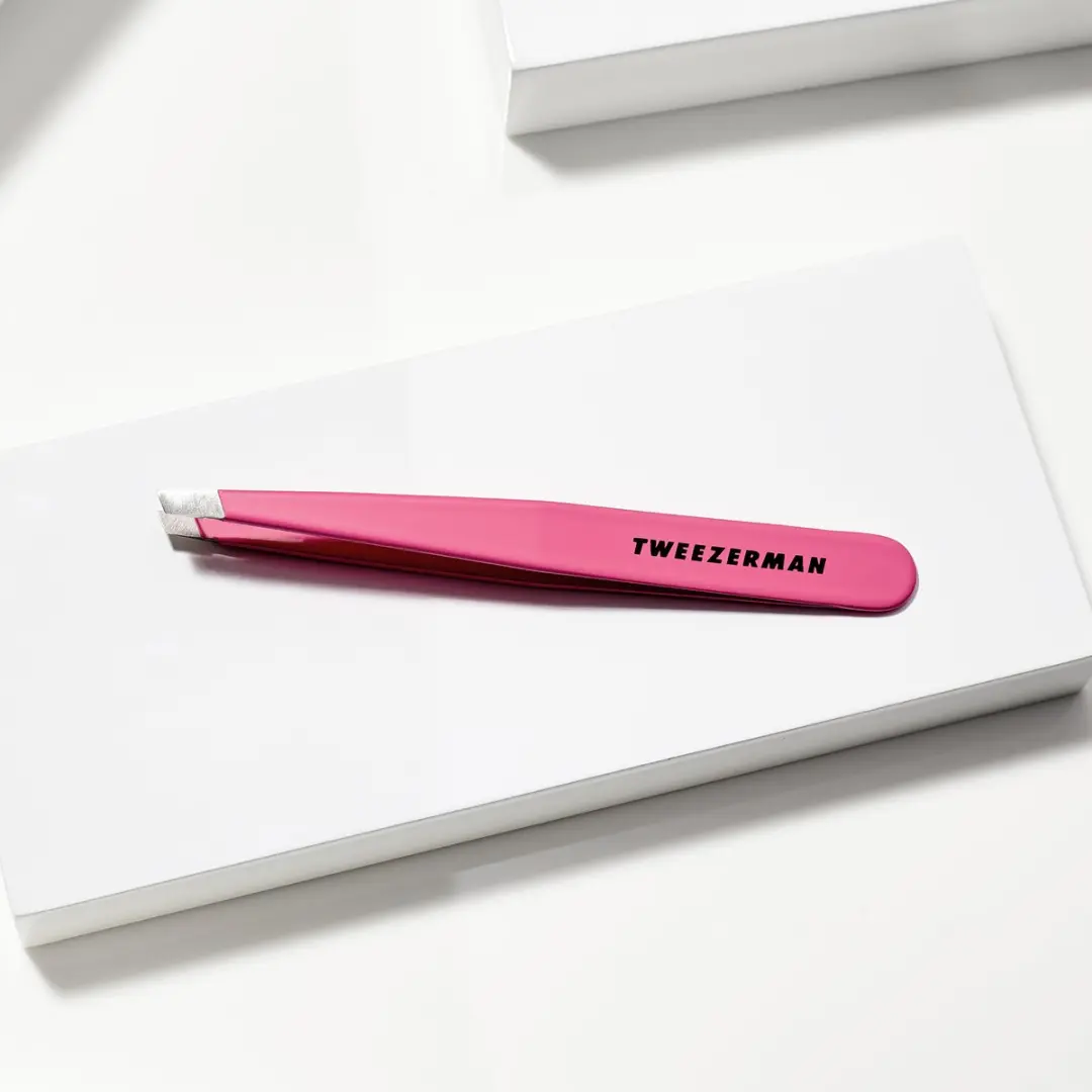 Tweezerman Slant Pretty In Pink Epileerpincet - Roestvrij staal