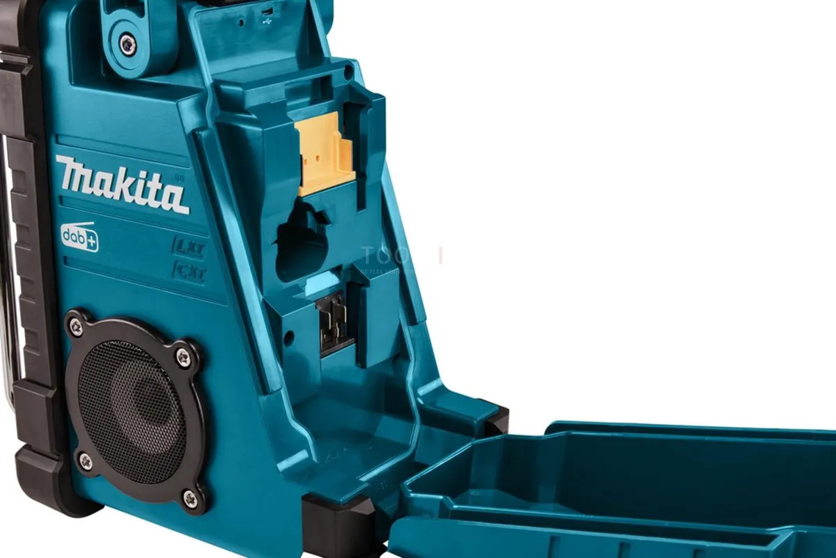 Makita DMR110N Bouwradio - AM/FM/DAB+ - Blauw