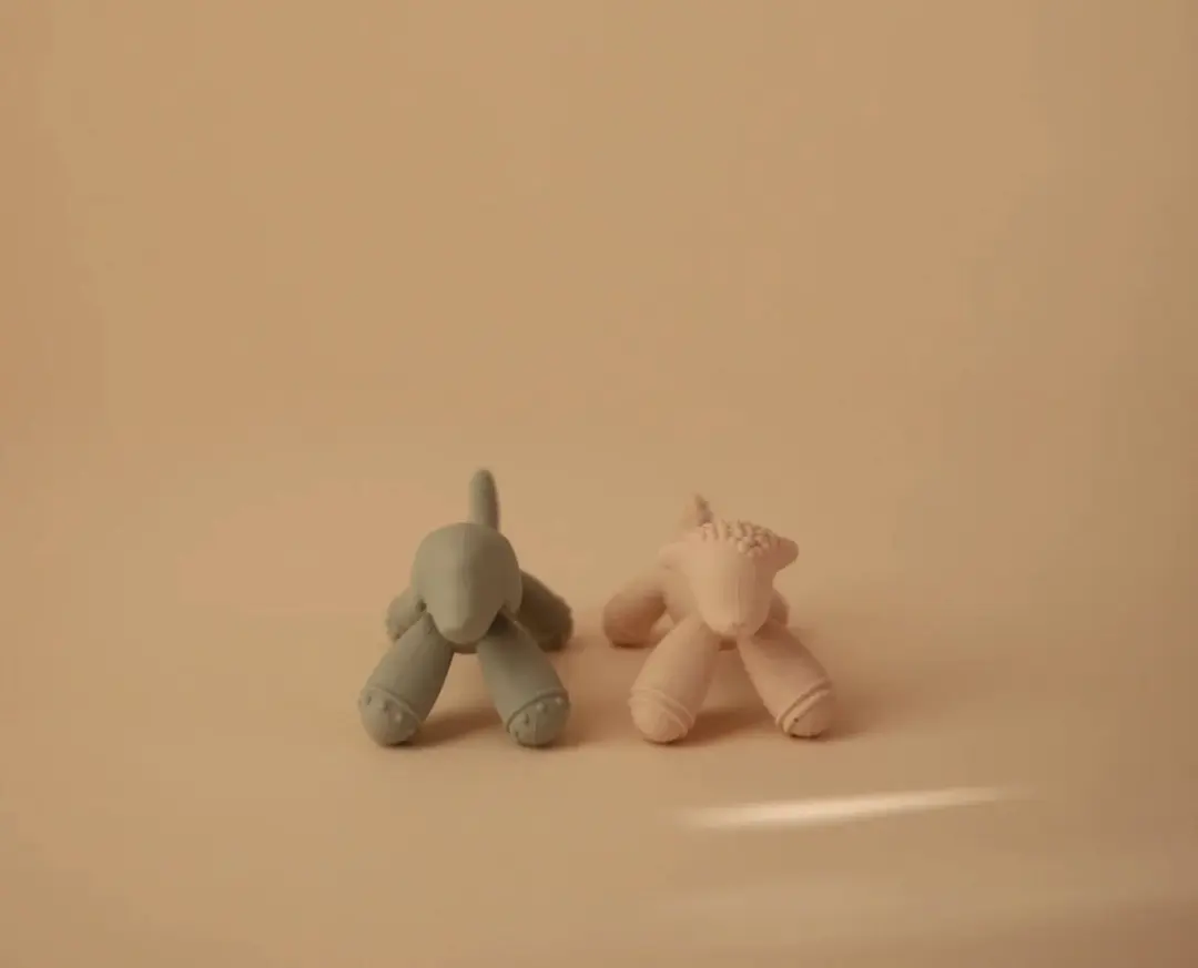 Mushie Silicone Bijtring Lammetje - Sand