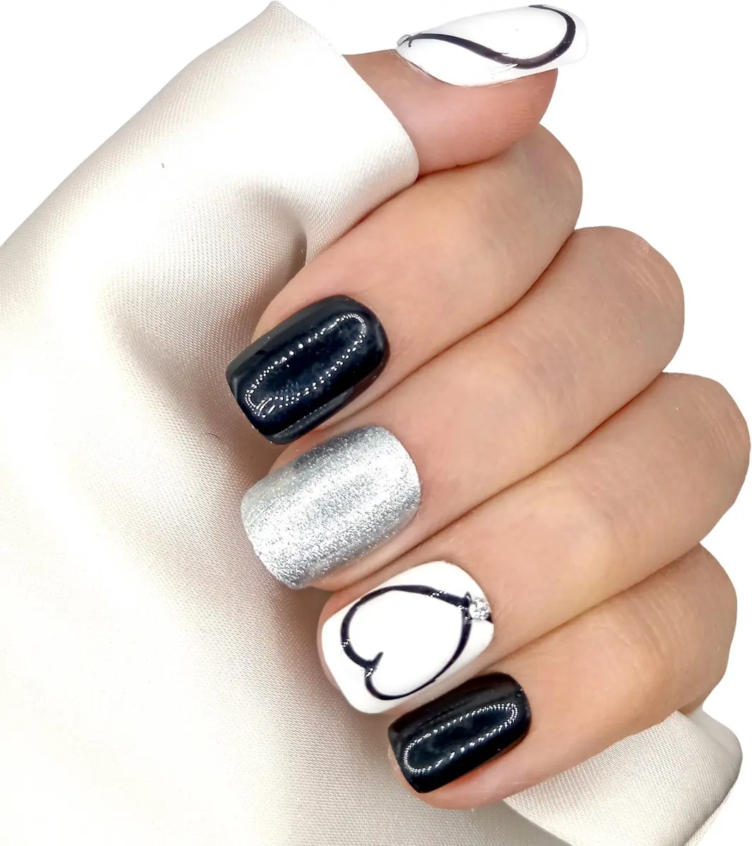 SD Press on Nails No. 156 Hartvorm Zwart/Zilver