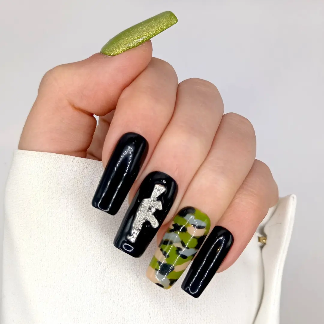 SD Press on Nails No. 15 Demilitarized Zone Plaknagels - 20 Stuks - L - Camo/Zwart/ Groen