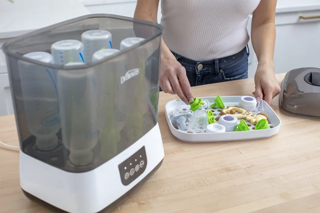 Dr. Brown's Stoomsterilisator met Droogfunctie - Wit