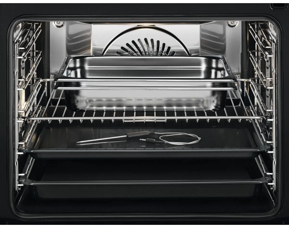 AEG EcoLine BSE998230M Inbouwoven - 70L - Zwart/RVS