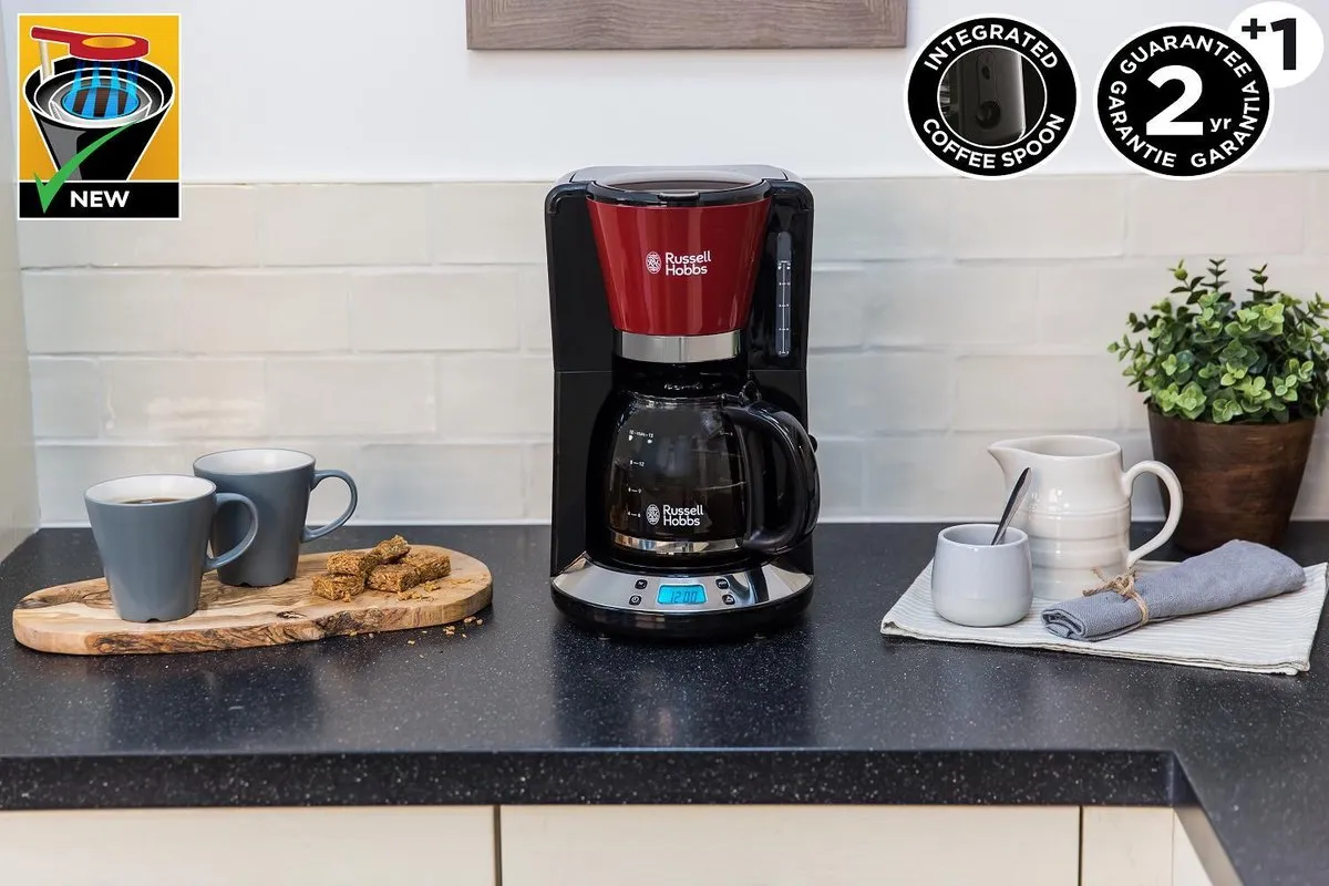 Russell Hobbs 24031-56 Colours Plus+ Koffiezetapparaat - 15 Kopjes 1,25L - Rood - afbeelding 6 van 6