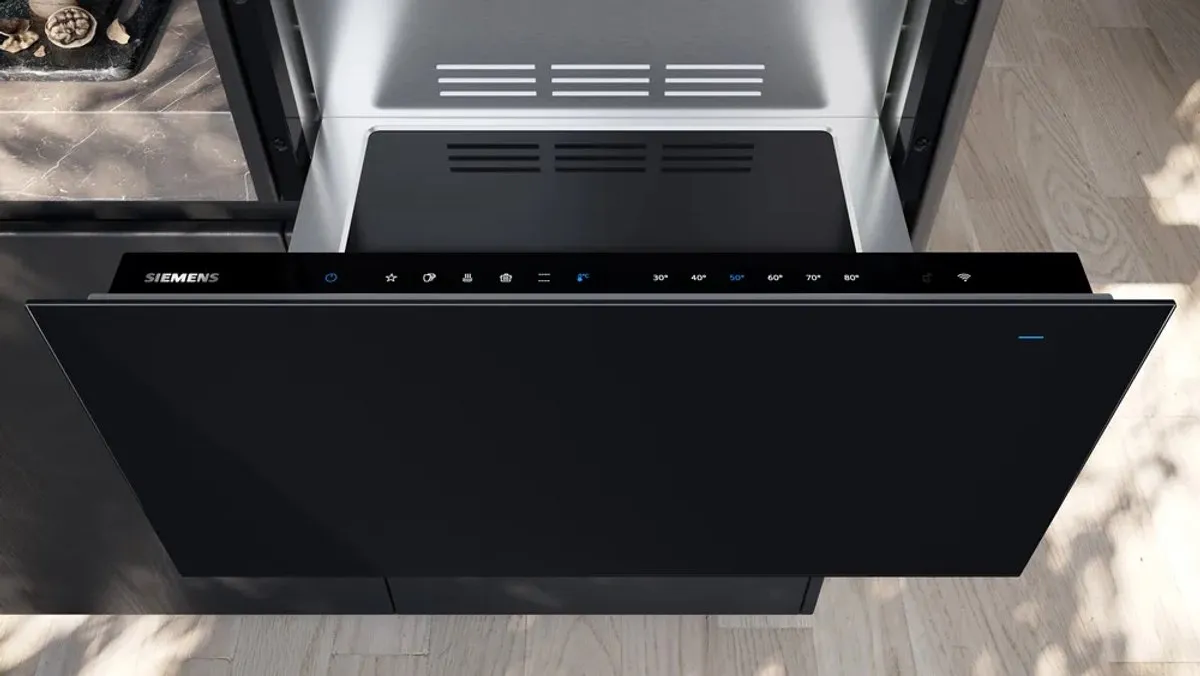 Siemens BI710D1B1 Warmhoudlade - 820W - Zwart
