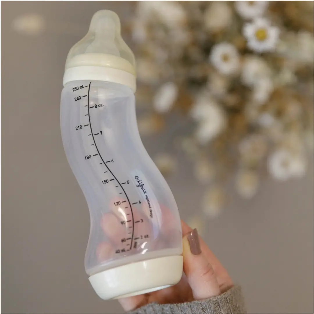 Difrax Natural S Anti-Colic Babyfles 250ml - Crème - afbeelding 6 van 6