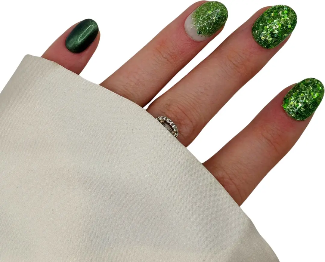 SD Press on Nails No. 79 Green Magic XS Almond - Groen Glitter - 20 Stuks