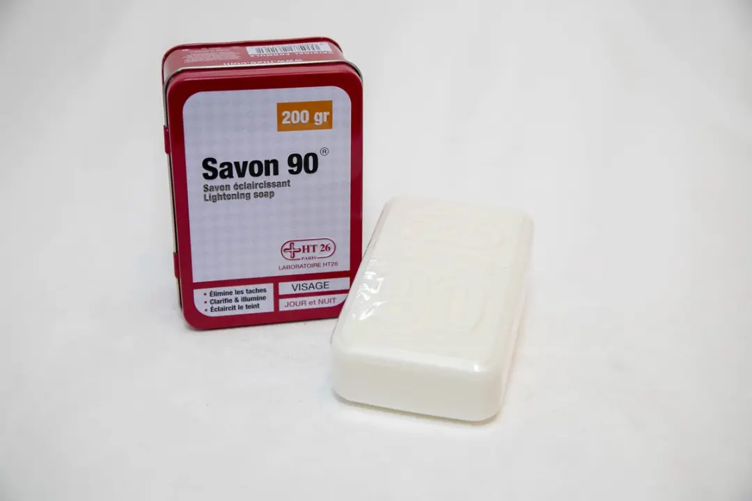 HT26 Paris Savon 90 Diep Reinigende Zeep 200g - Rozemarijn