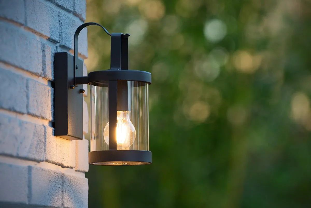 Lucide Lindelo Wandlamp E27 IP23 - Zwart - afbeelding 6 van 6