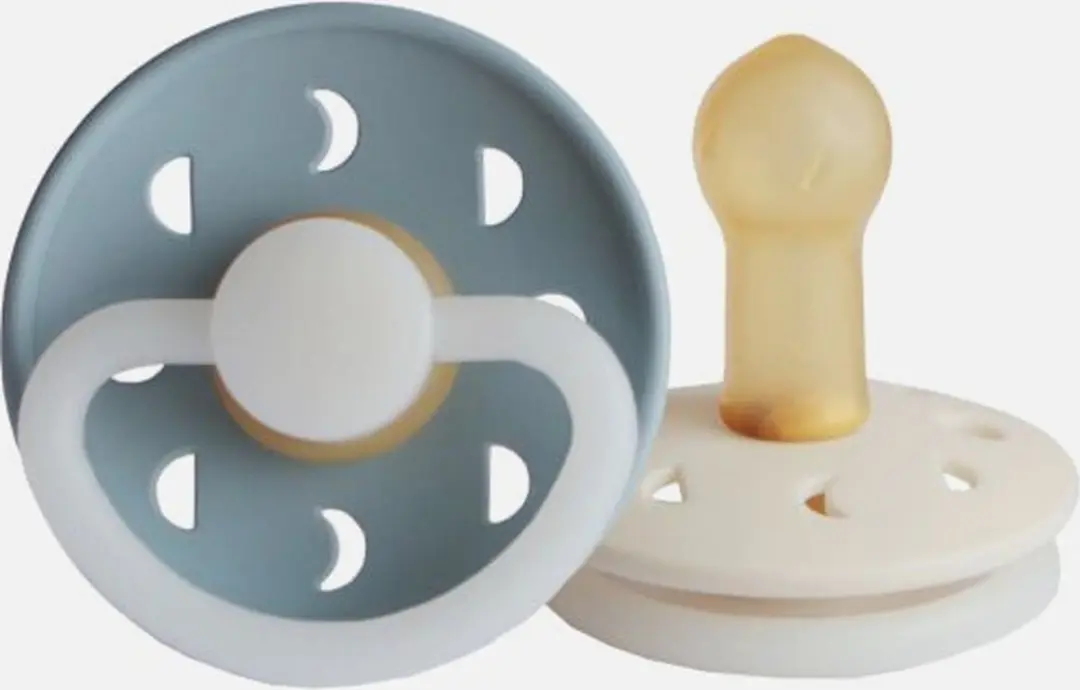 Mushie FRIGG Moon Night Fopspeen - 0-6 Maanden - 2 Stuks - Blauw/Crème