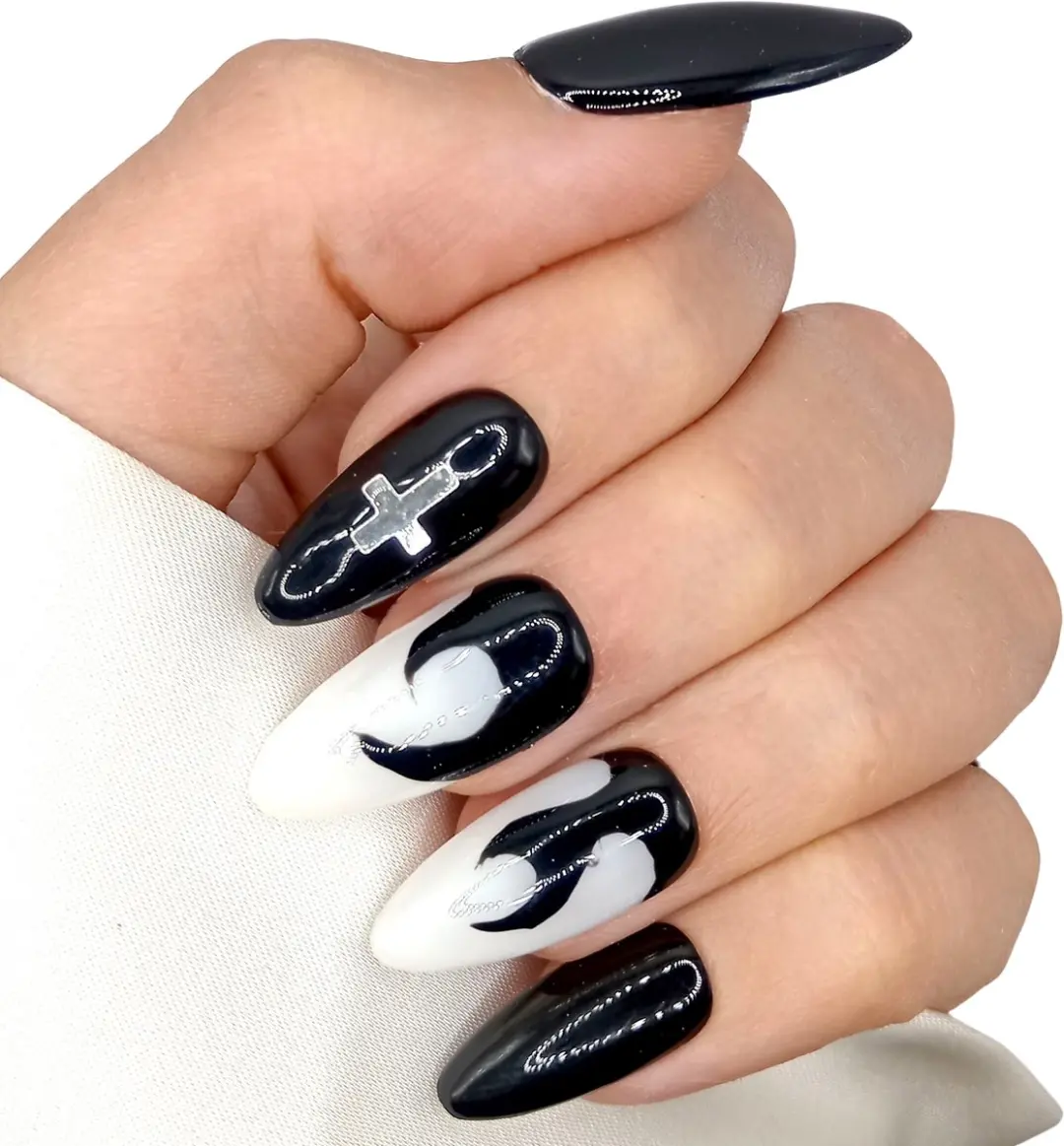 SD Press on Nails No. 8 Fire Nagelset