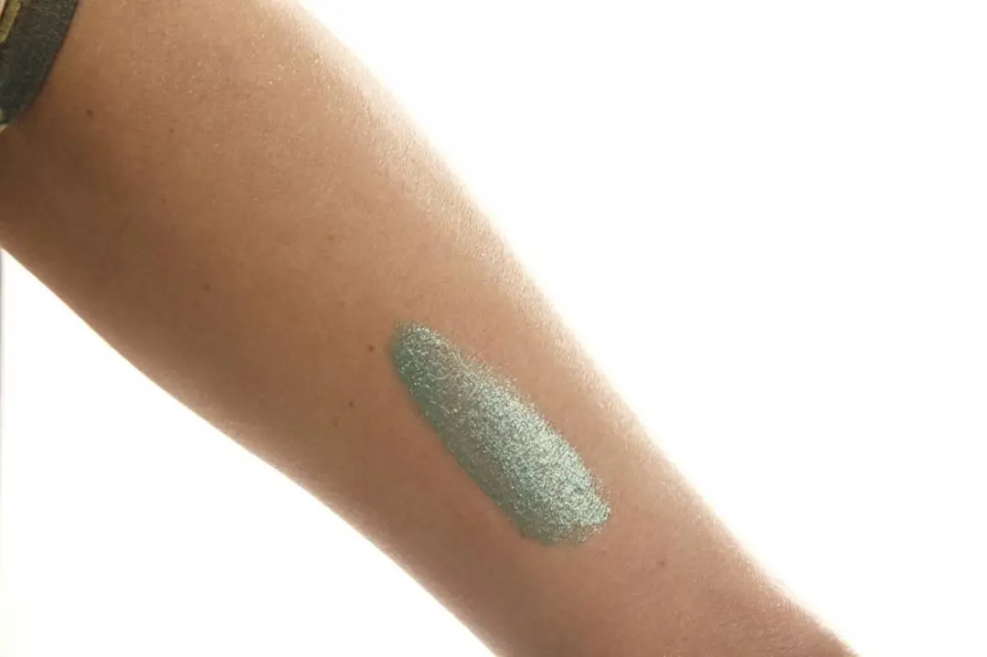 Makeup Revolution Awesome Metals Eye Foils - Groen Metallic - 3 Stuks