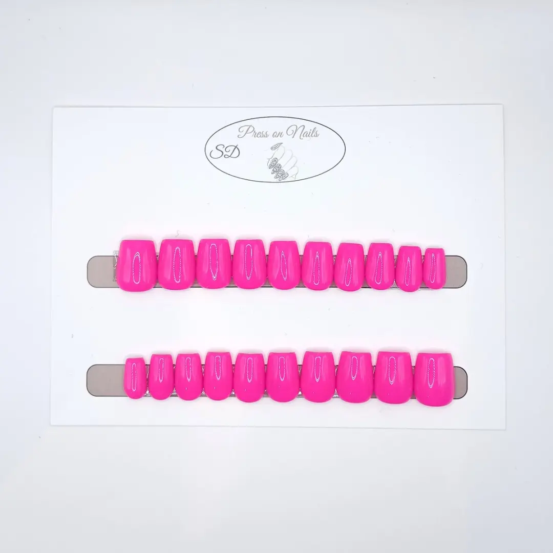 SD Press on Nails B-123 Neon Pink Plaknagels - 20 Stuks XS Coffin