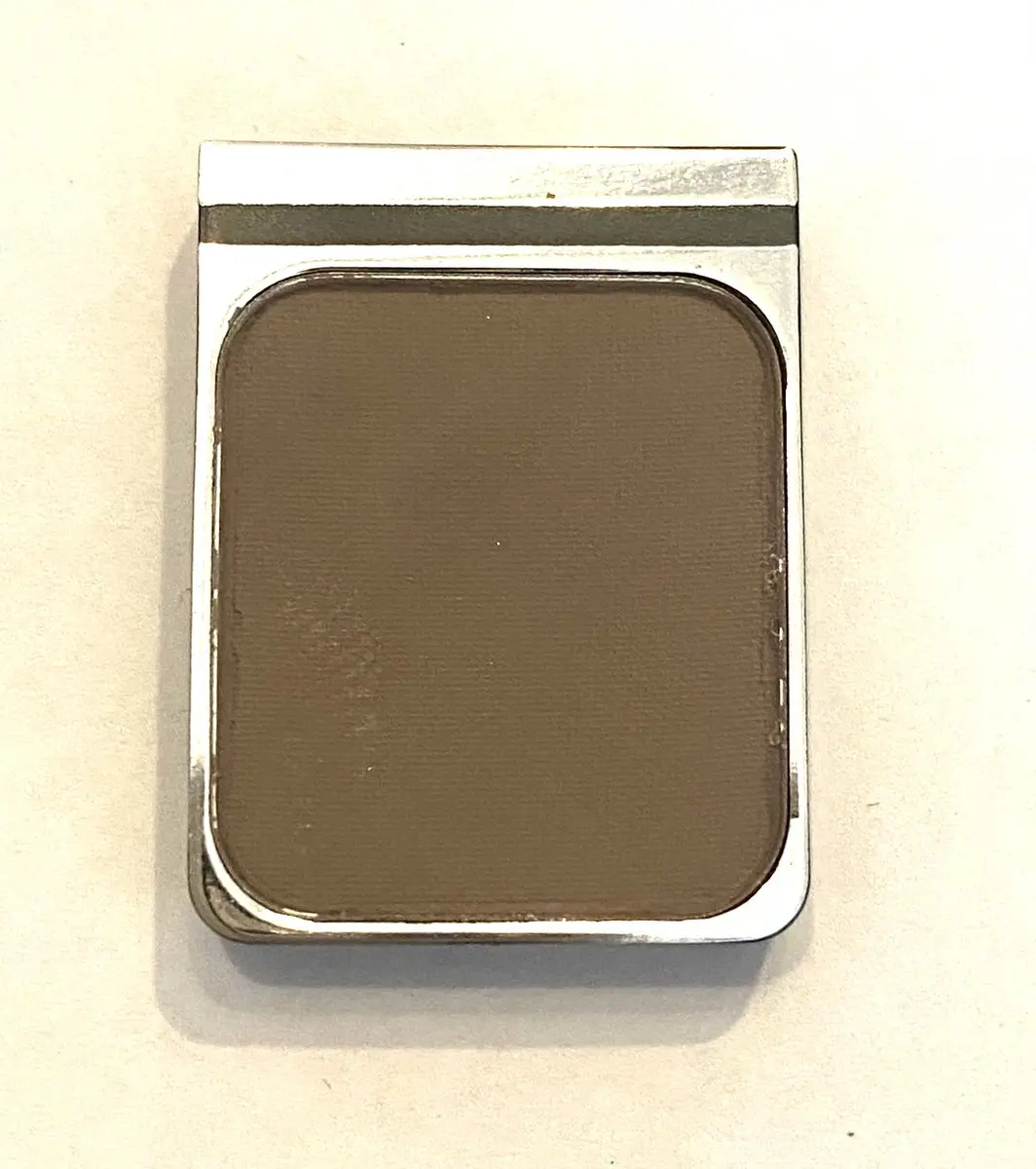 Malu Wilz Oogschaduw Earthy Greybrown no. 22