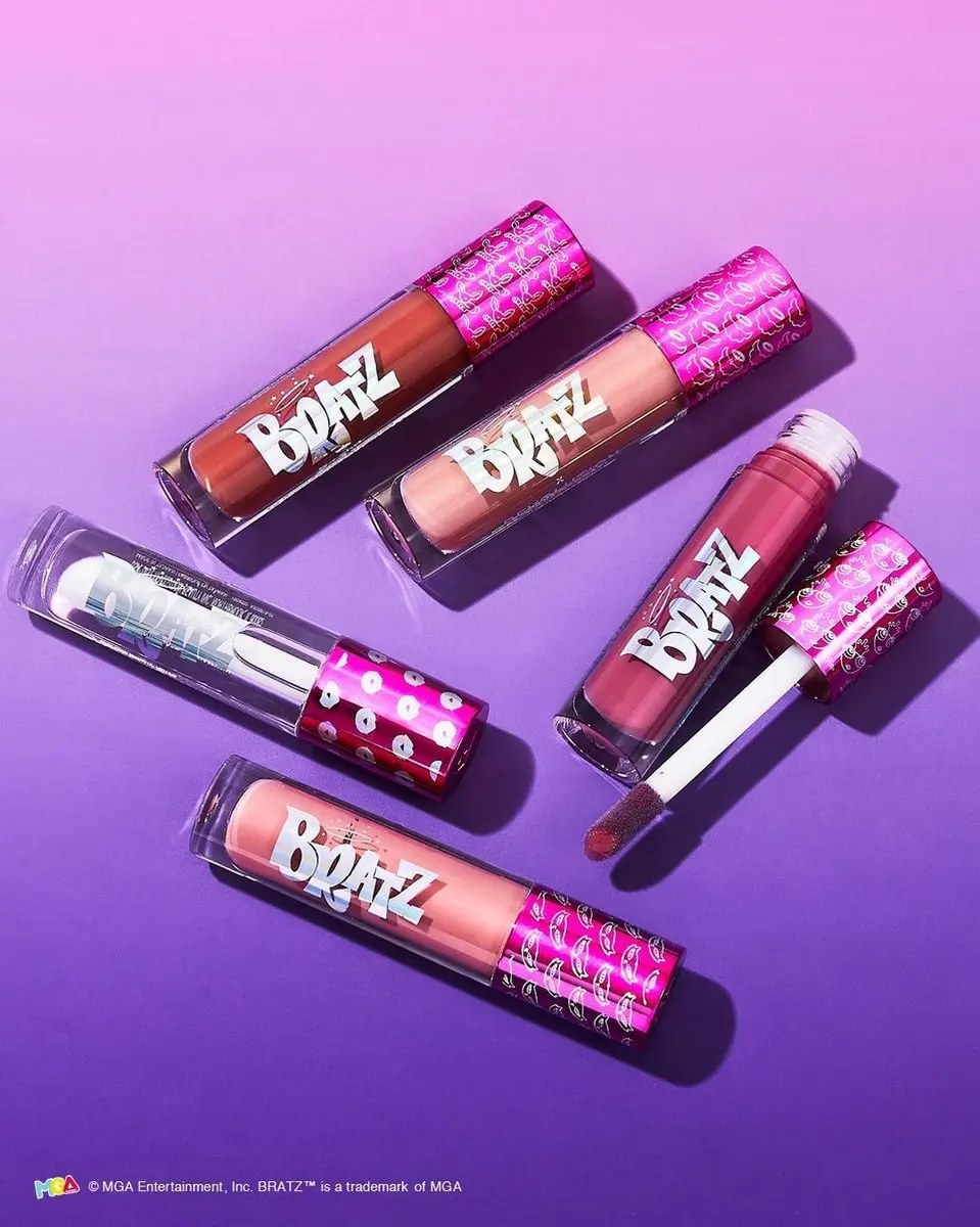 Makeup Revolution x Bratz Maxi Plump Lipgloss Cloe - Roze