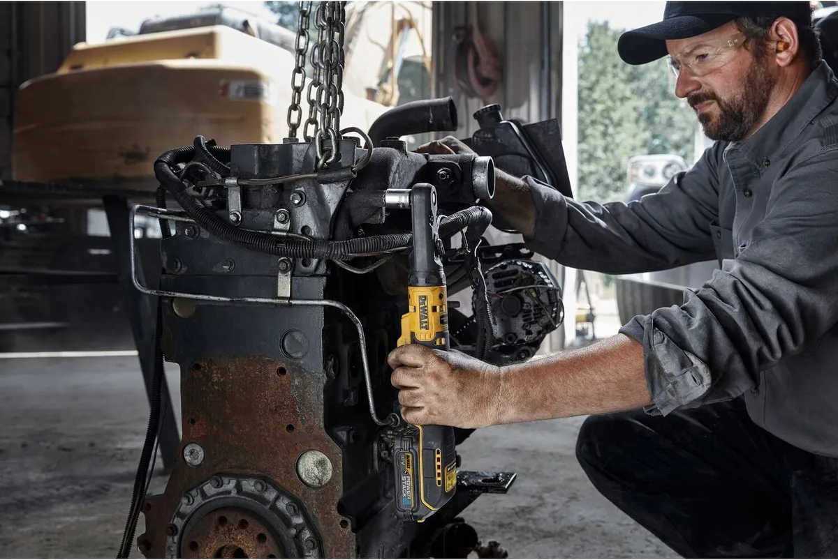 DeWalt DCF510N Haakse Ratelsleutel 18V XR