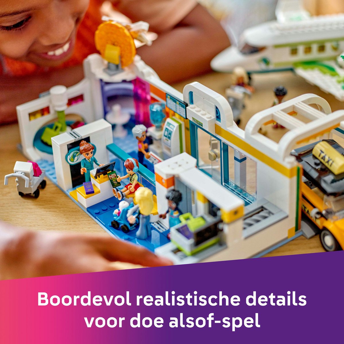 LEGO Friends Heartlake City vliegveld en vliegtuig - 42656