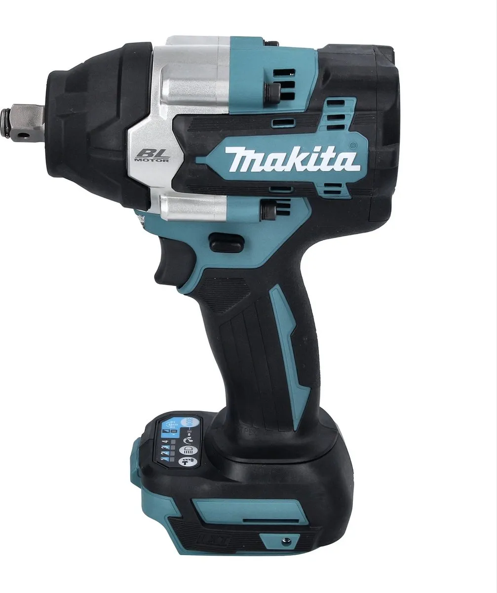 Makita DTW 700 RF Slagmoersleutel 18V 700Nm - 2x 3.0Ah + Lader