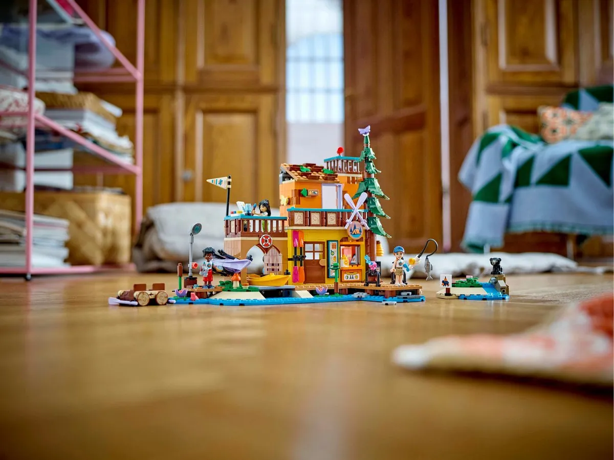 LEGO Friends Avonturenkamp Watersporten 42626 - 628 Stukken