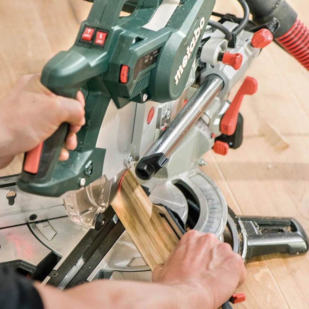 Metabo KGSV 72 Xact Afkort- en Verstekzaag 1800W - 216mm - afbeelding 6 van 6