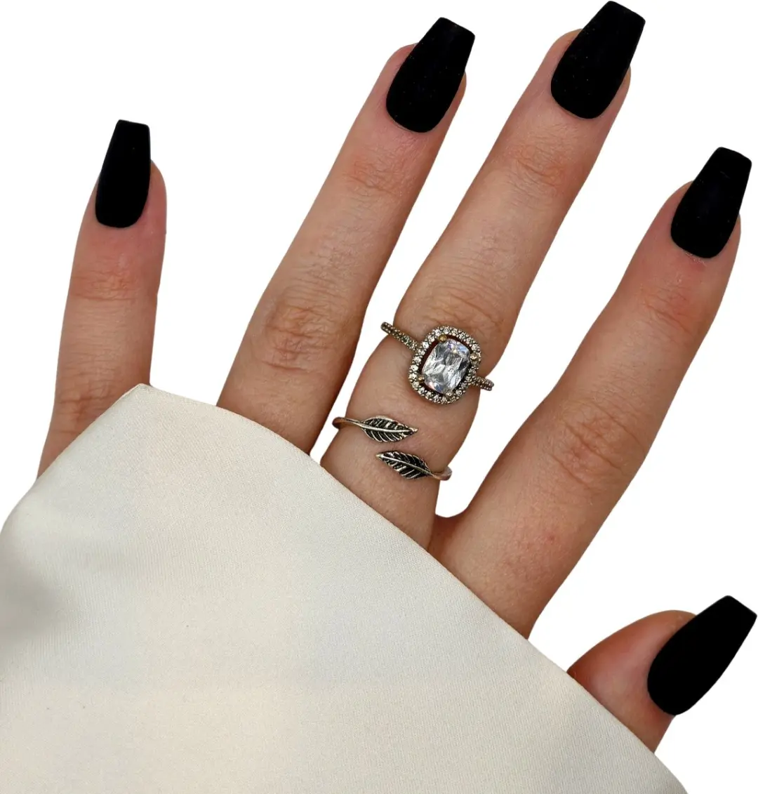 SD Press on Nails B45 Plaknagels - 20 Stuks - Zwart Matte - Medium Coffin