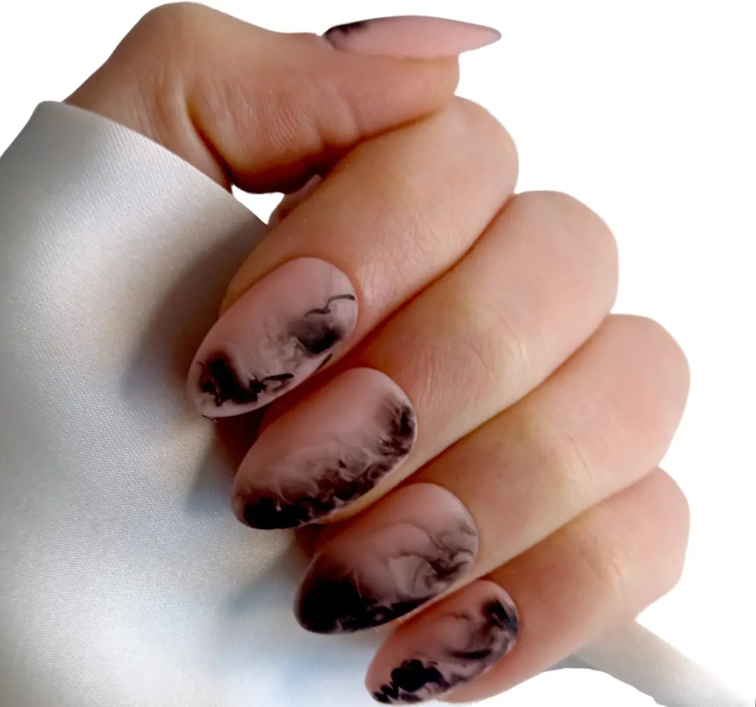 SD Press on Nails No. 32 Smoky Matte