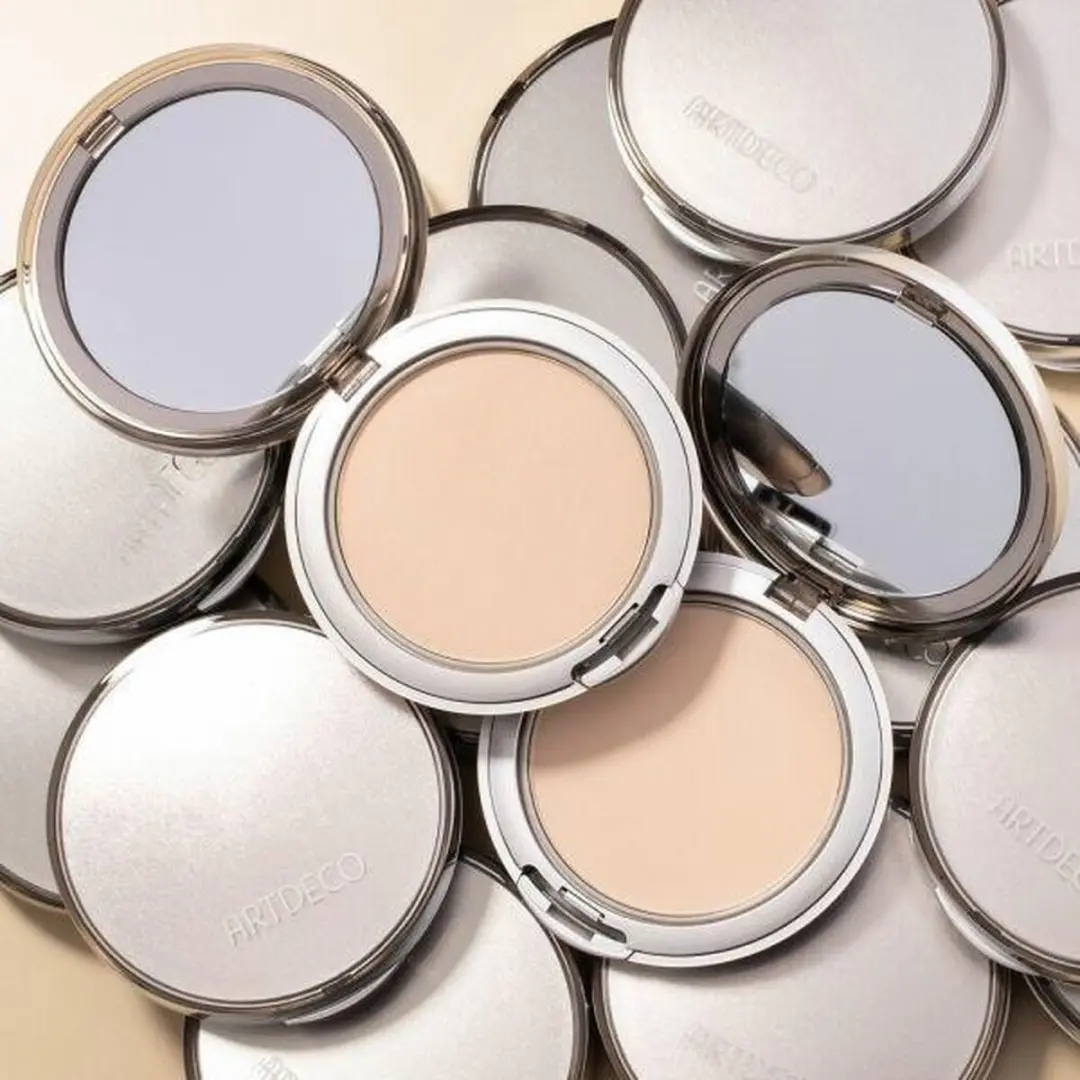 Artdeco Hydra Mineral Compact Foundation 55 - 60 Light Beige