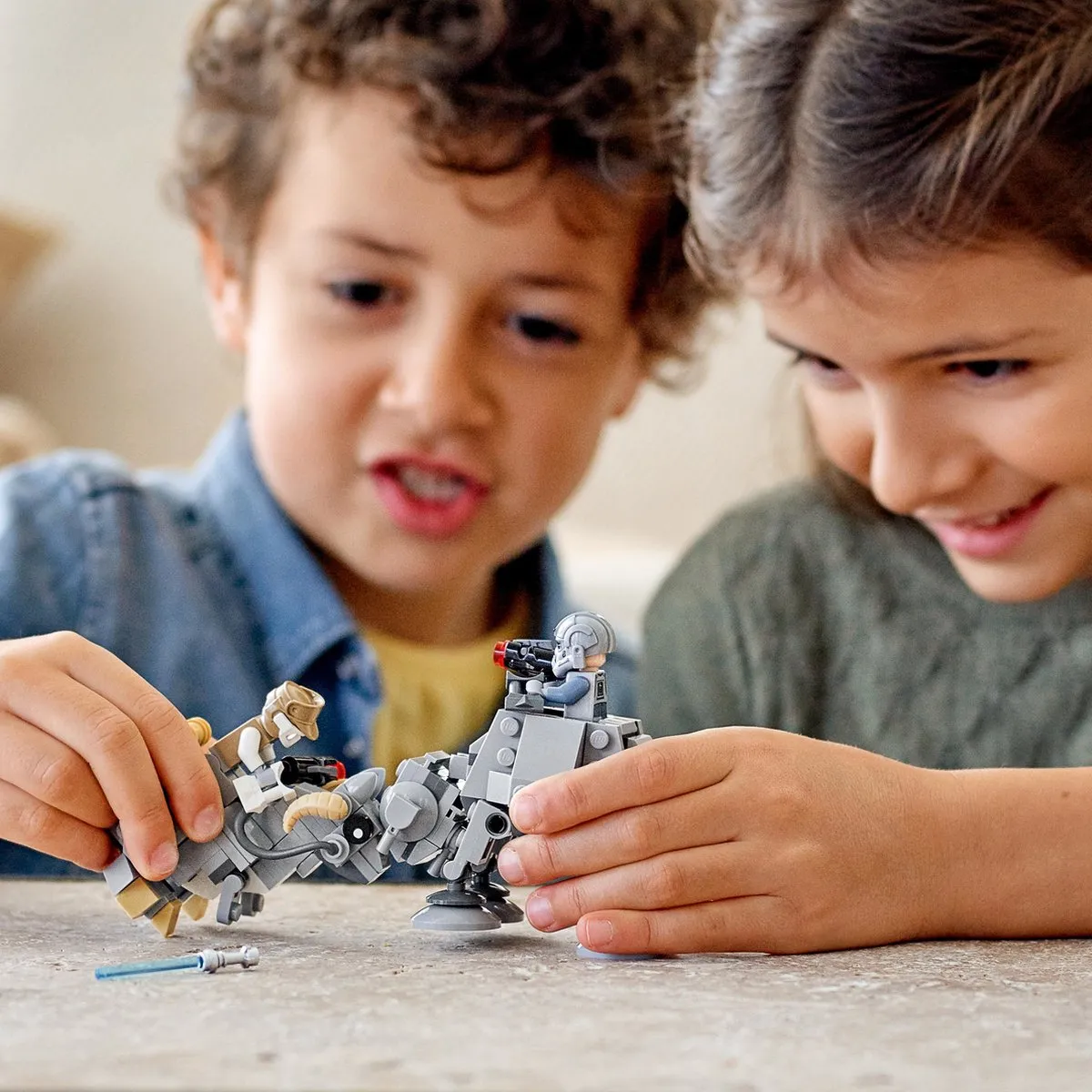 LEGO Star Wars AT-AT vs. Tauntaun Microfighters 75298 - 166 Stukken - afbeelding 6 van 6