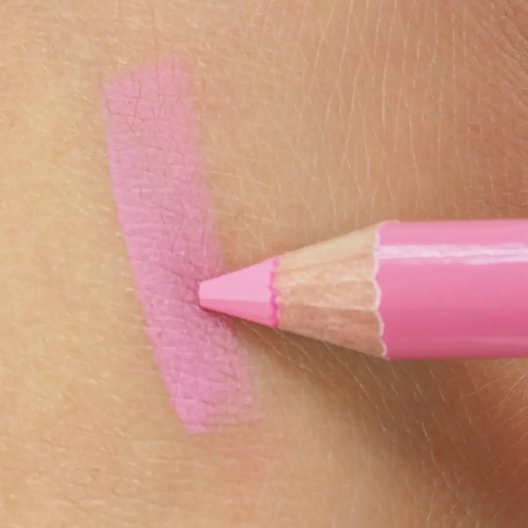 Makeup Revolution Amazing Lipliner Soft Pink - 1g