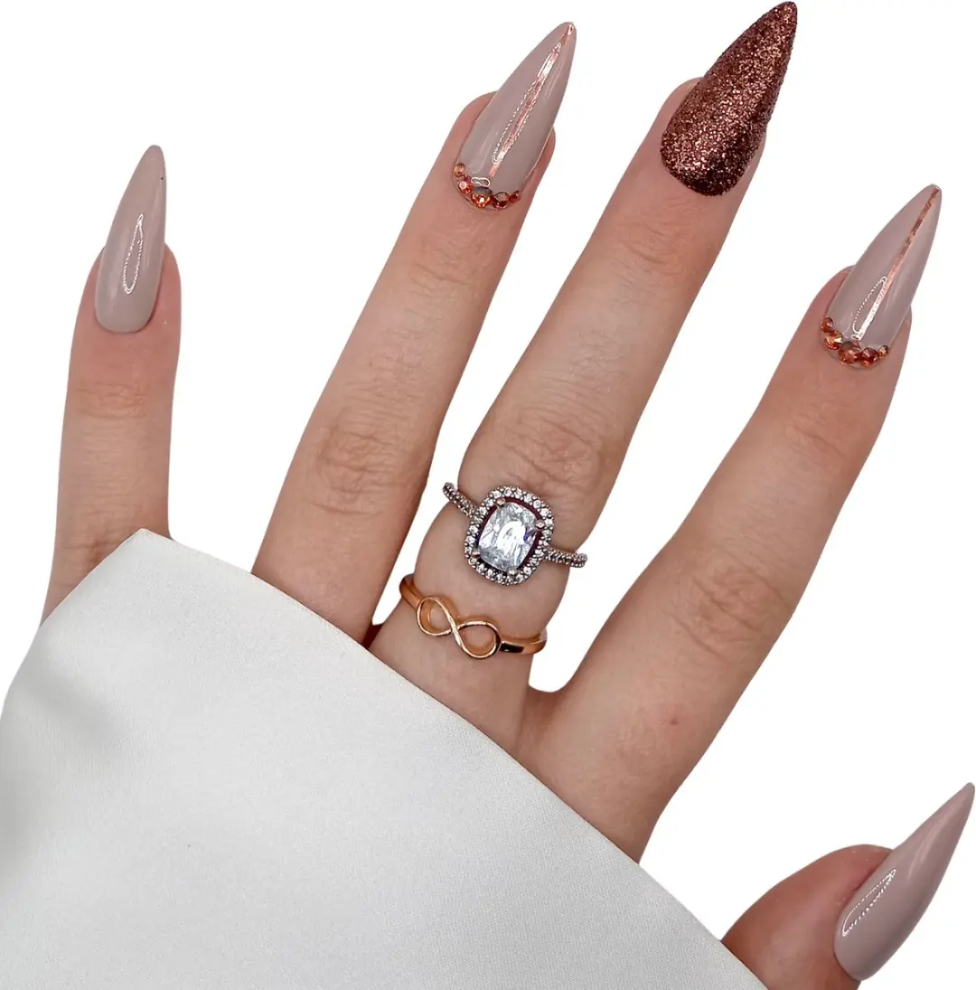 SD Press on Nails No. 128 Calma XL Stiletto Nude Copper - 20 Stuks