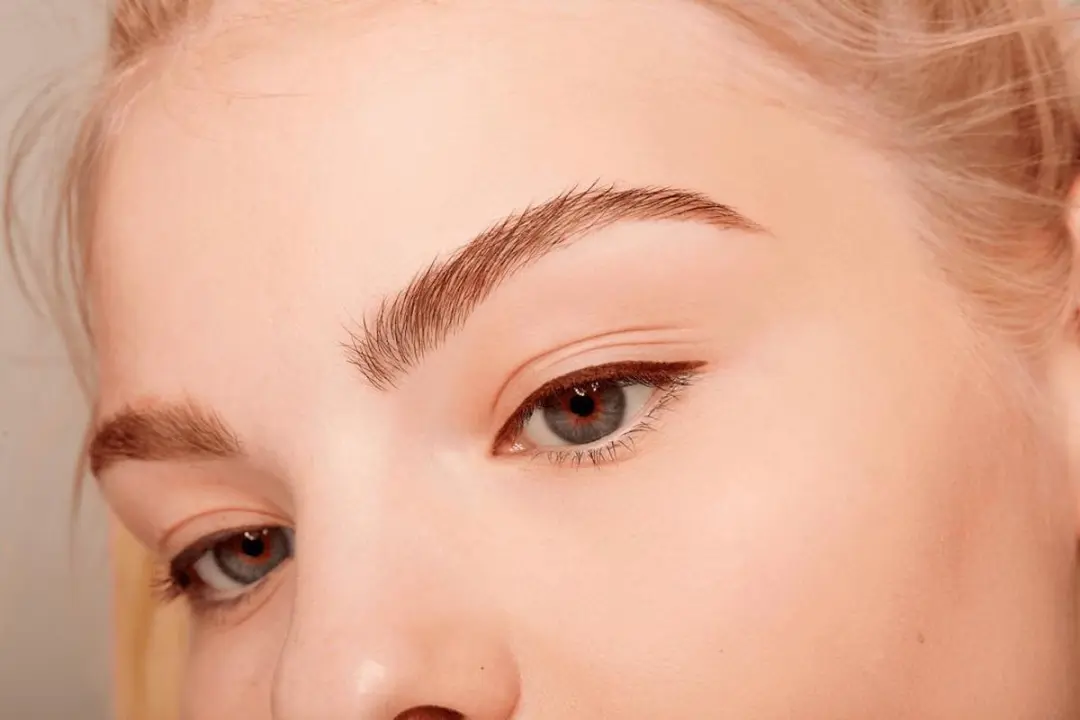 Essence Long-Lasting Eye Pencil 02 Hot Chocolate - afbeelding 6 van 6