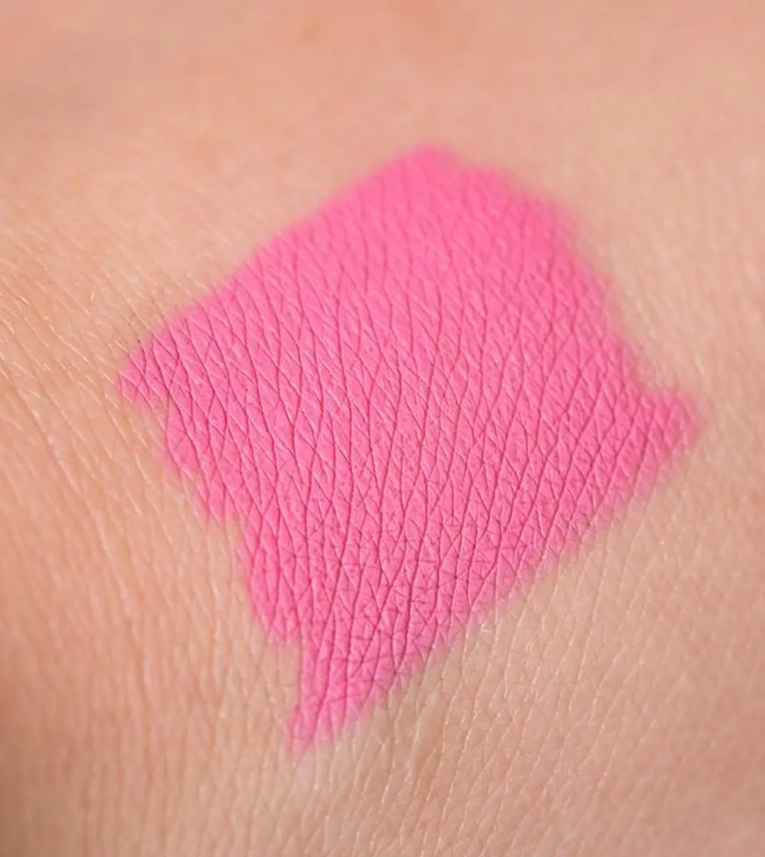 Makeup Revolution Hypocrisy Eyeliner Crime - Roze