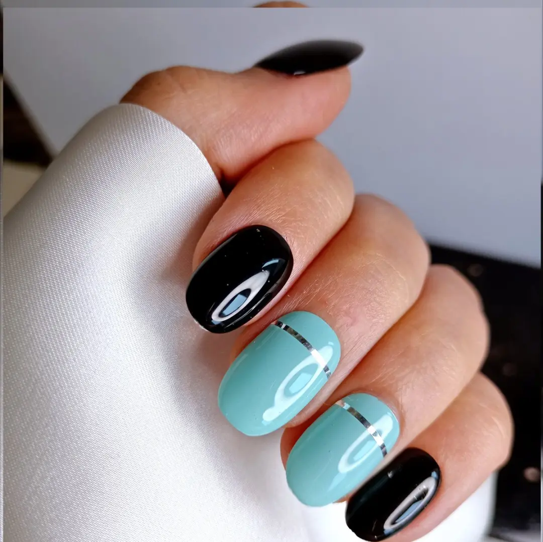 SD Press on Nails B-50 Plaknagels - 20 Stuks - Zwart/Blauw