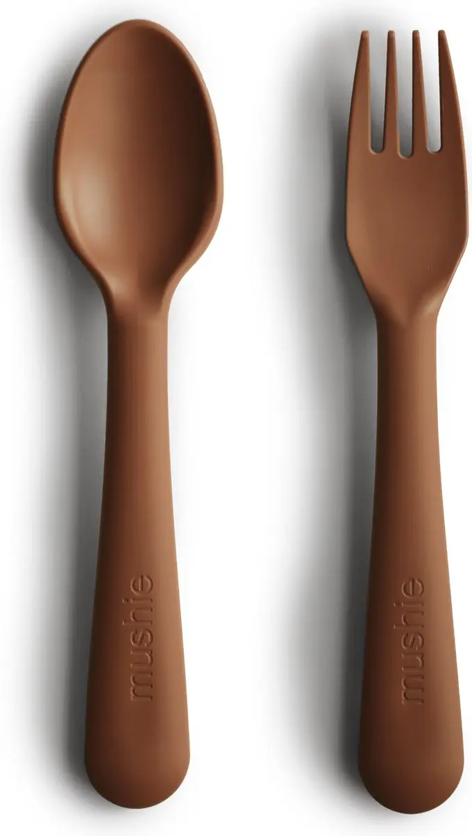 Mushie Bestek Caramel