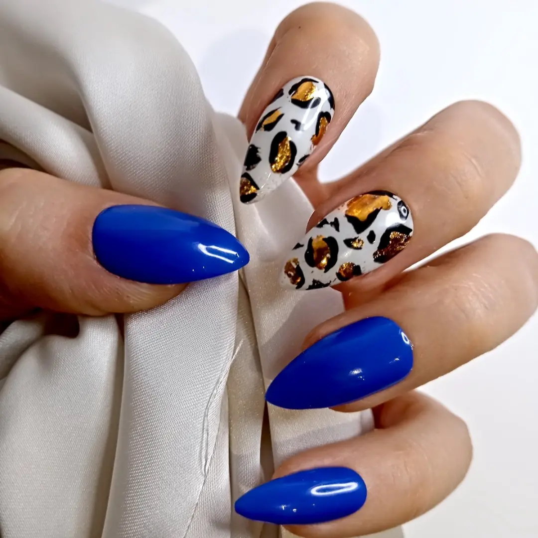 SD Press on Nails B-160 Blauw Wit Leopard Plaknagels - 20 Stuks