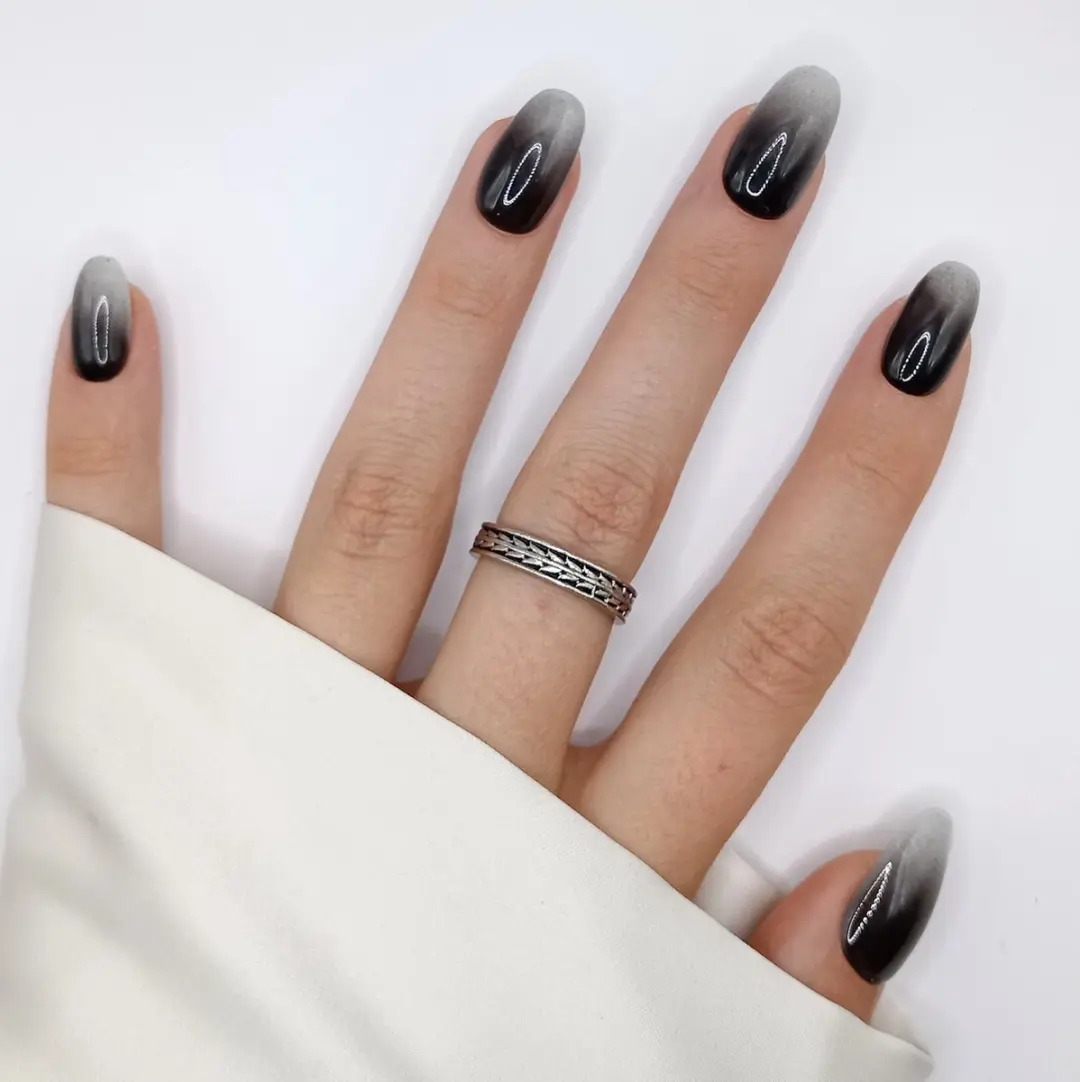 SD Press on Nails No. 125 Mist Nagelset - 20 Stuks - Zwart/Grijs Ombre - Medium Rond