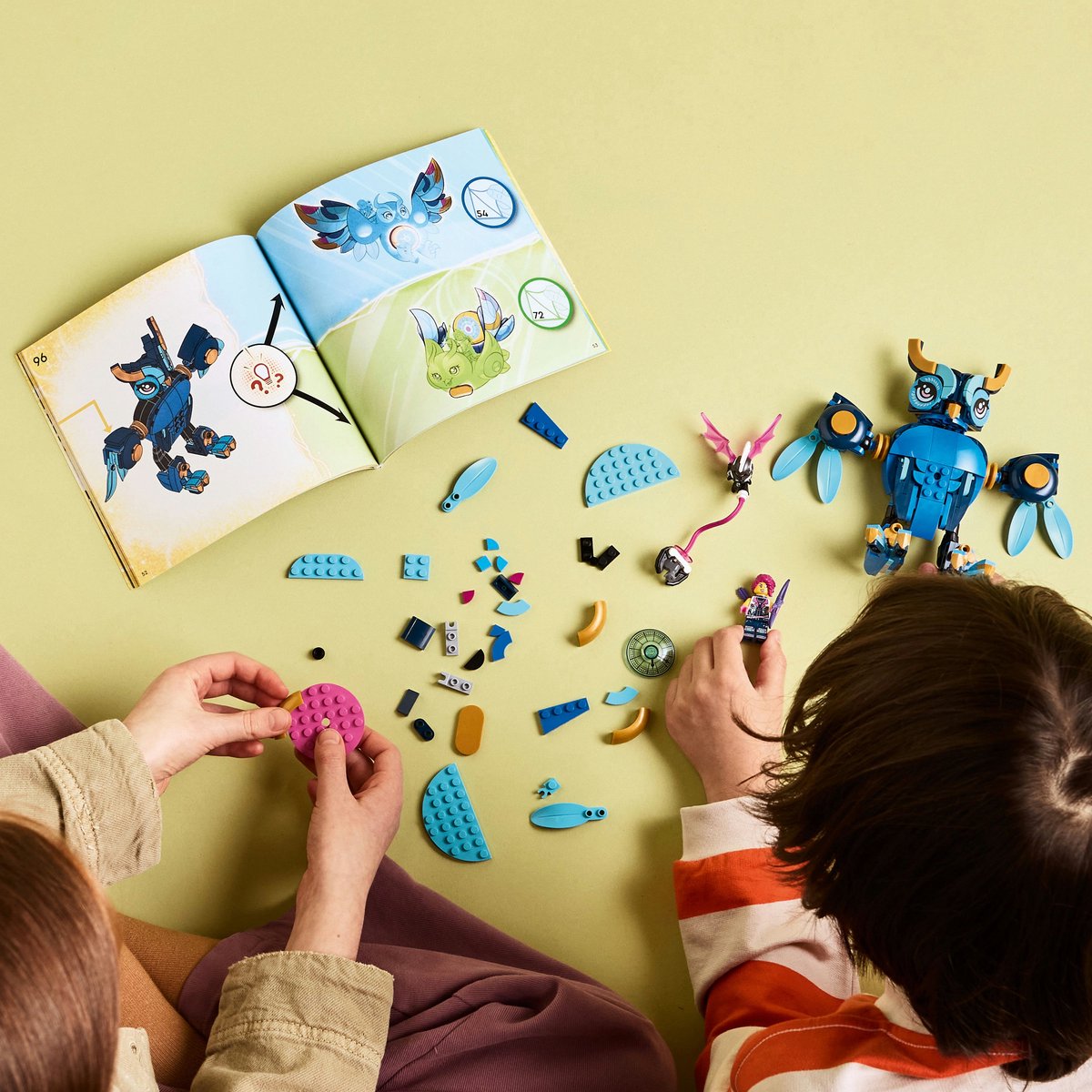 LEGO® DREAMZzz™ Zoey's Tijduil, Speelgoed voor Kinderen Vanaf 8 Jaar, Fantasierijk Spel, Fantasiespeelset met Vogel, Kat en Minifiguur, Dierencadeau voor Meisjes en Jongens 71494