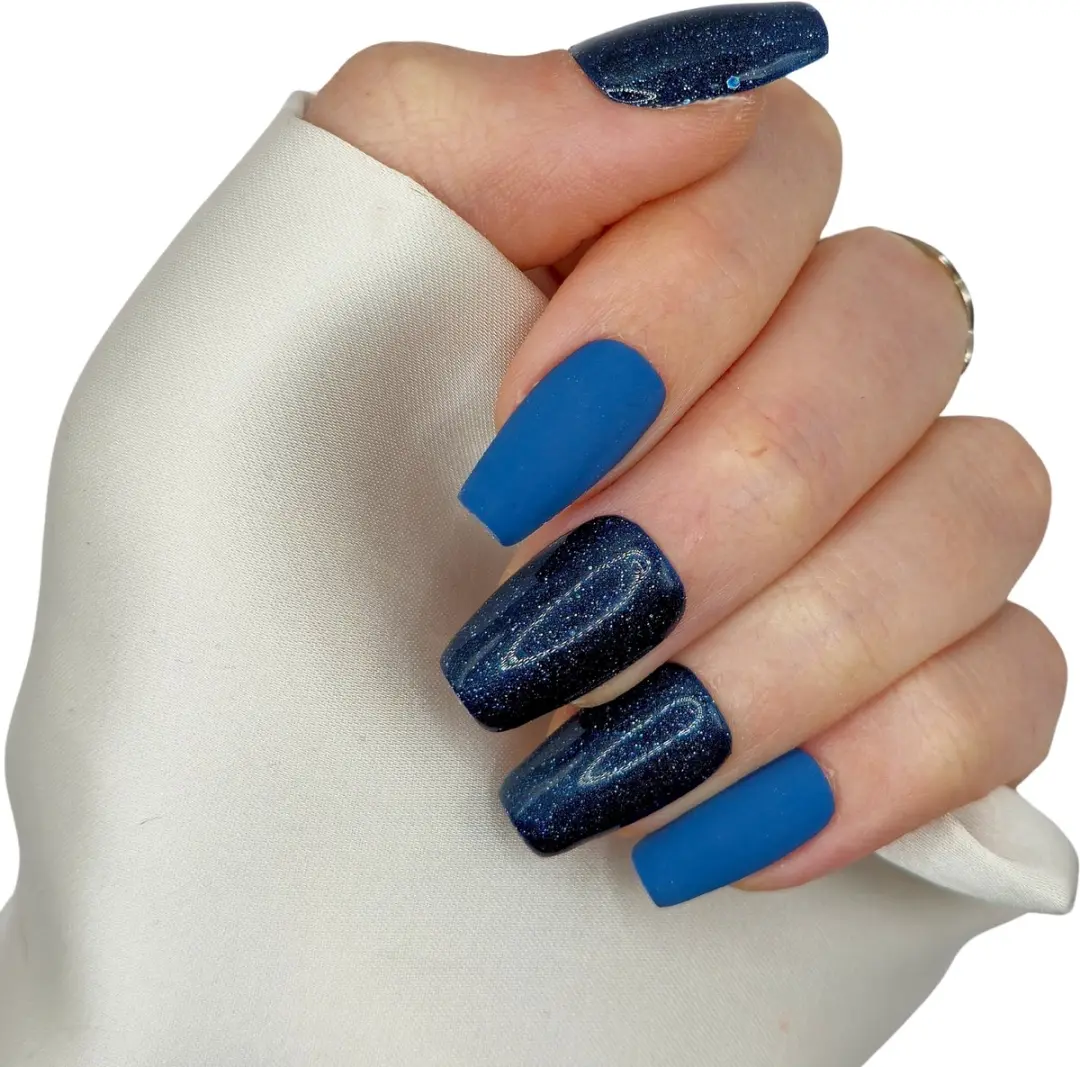 SD Press on Nails B-268 Blauw Glitter Medium Coffin Nagelset